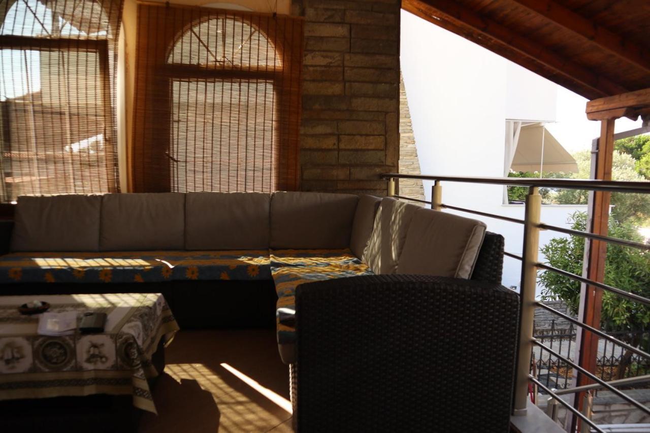 Apartments Bela Palaiontsiflikion Ngoại thất bức ảnh