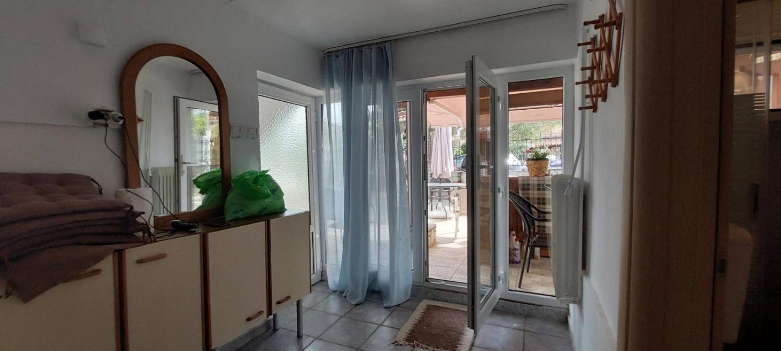Apartments Bela Palaiontsiflikion Ngoại thất bức ảnh
